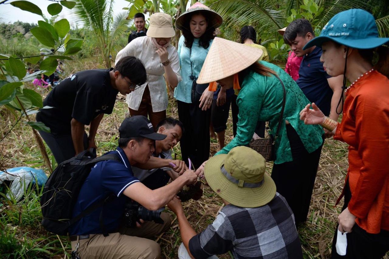 Bungalow - Farmstay Hoa Rung U Minh Cà Mau Eksteriør bilde